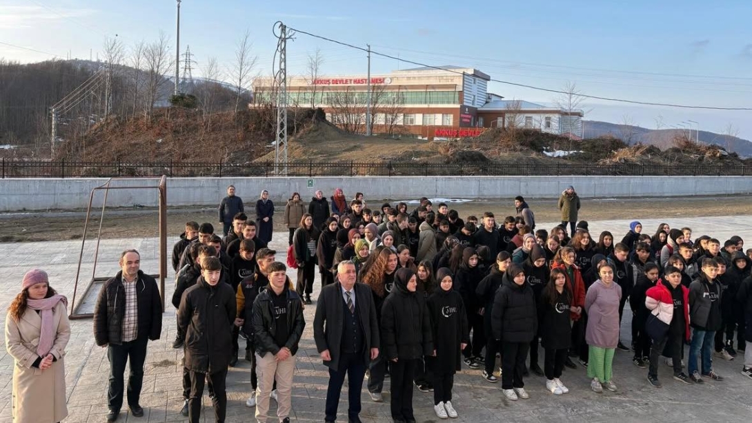 İlçe Milli Eğitim Müdürümüz Sayın Oktay GÜMÜŞ Akkuş Anadolu İmam Hatip Lisesini ziyaret etti.